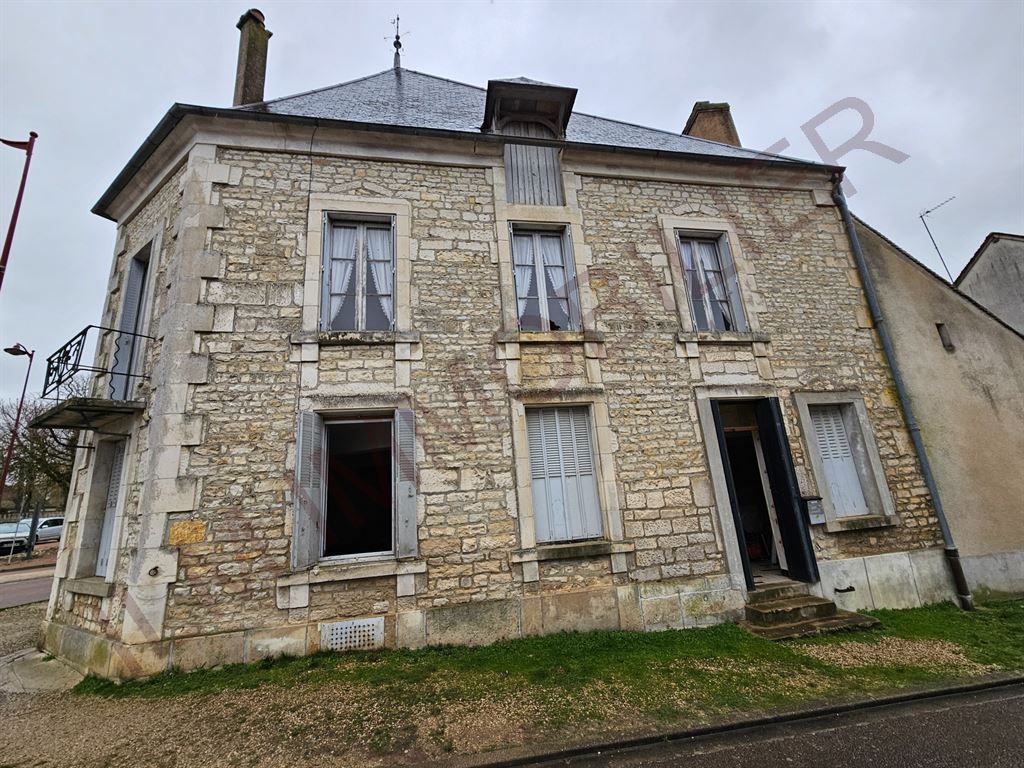 Vente Immeuble Auxerre (89000) VILLAGE PROCHE VILLE